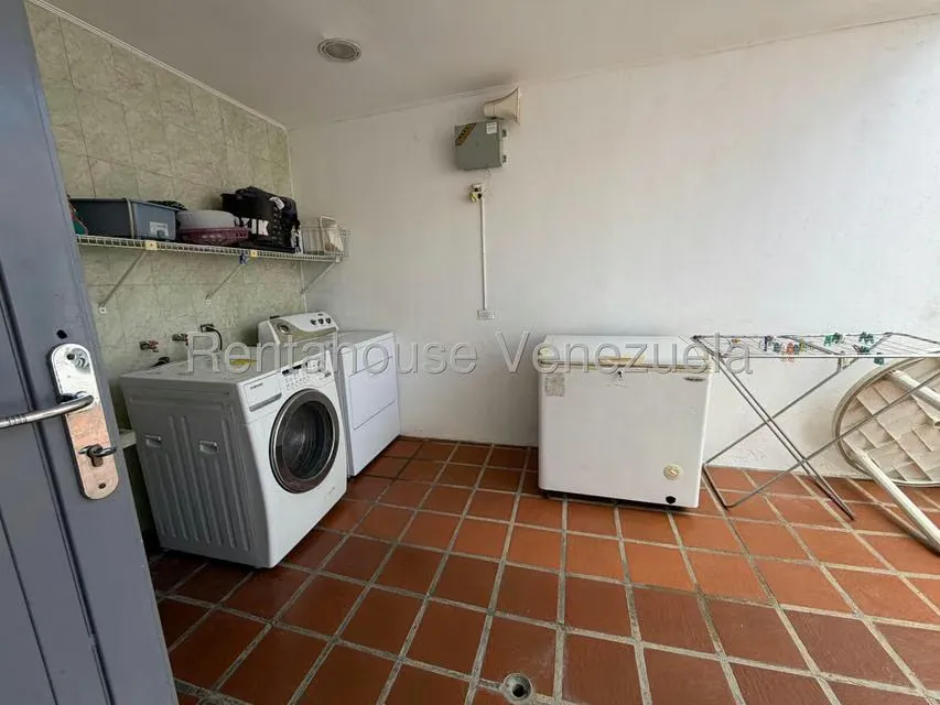 Casa (Multipes Niveles) en Venta en La Lagunita Country Club, Distrito Metropolitano - 21