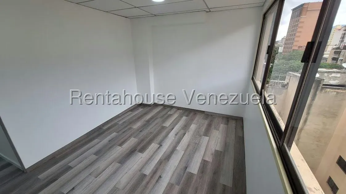 Oficina en Alquiler en Sabana Grande, Distrito Metropolitano - 10