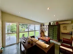 View 10