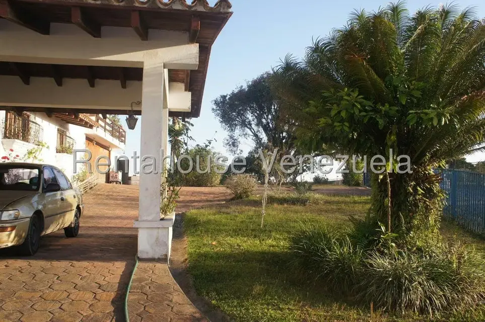 Casa (Multipes Niveles) en Venta en La Lagunita Country Club, Distrito Metropolitano - 5