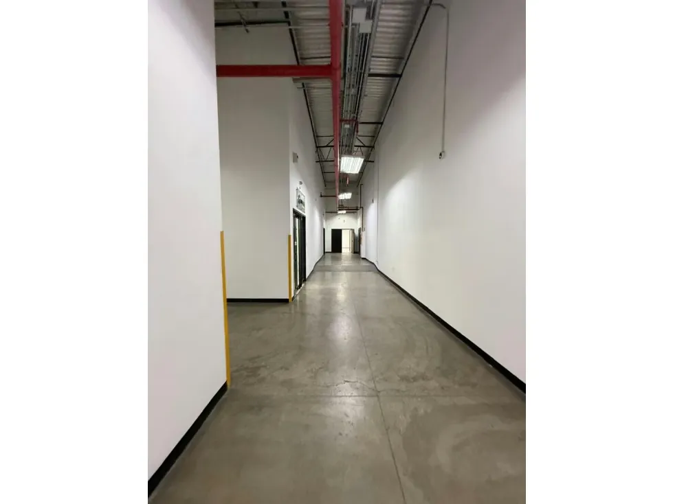 Se vende Oficina 775m² 2b/6p Boleita Norte - 7