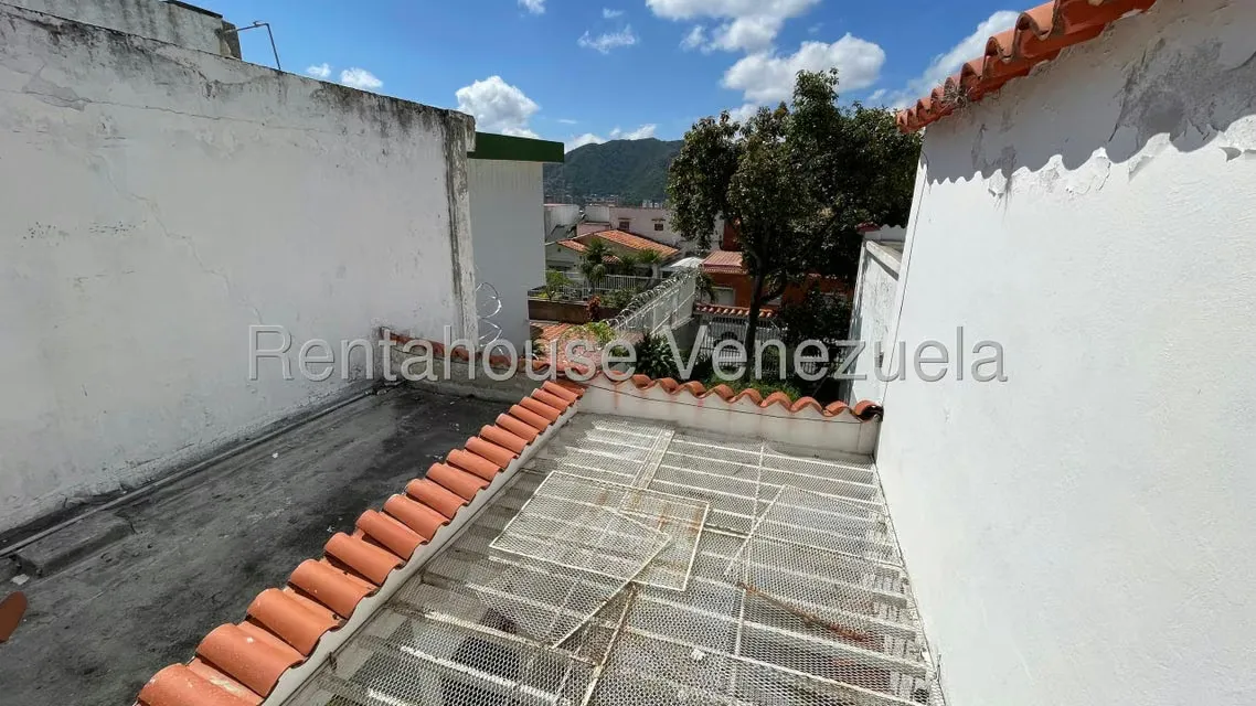 Casa (Multipes Niveles) en Venta en Vista Alegre, Distrito Metropolitano - 28