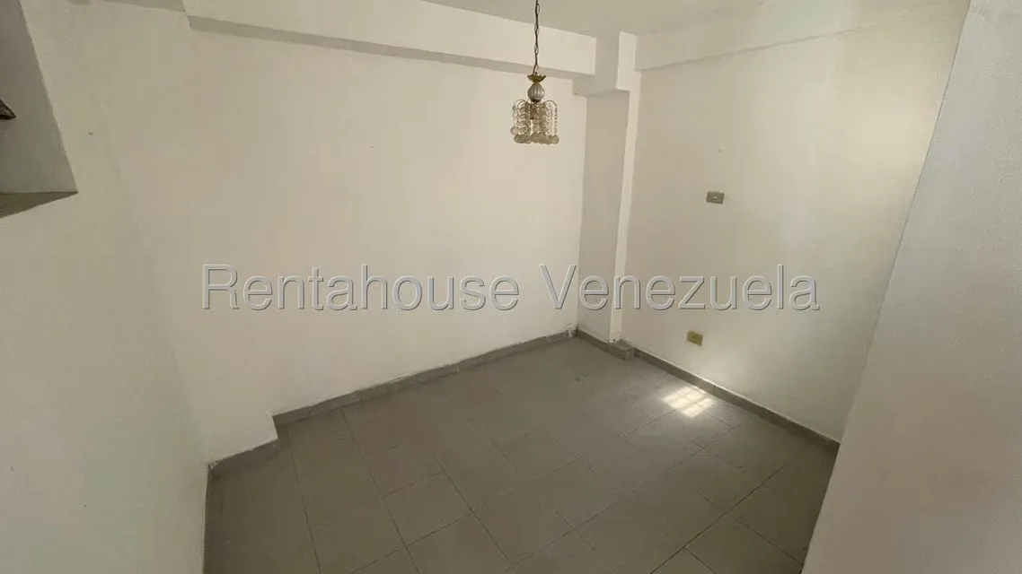 Casa (Multipes Niveles) en Venta en Vista Alegre, Distrito Metropolitano - 38