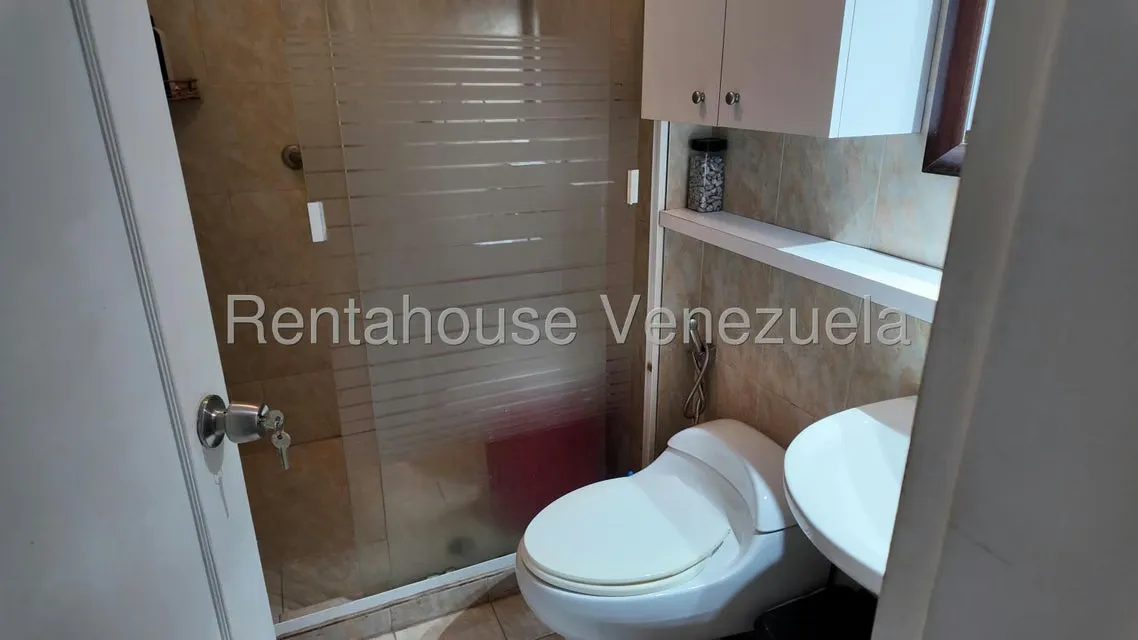 Apartamento (1 Nivel) en Venta en Colinas de La Tahona, Distrito Metropolitano - 24