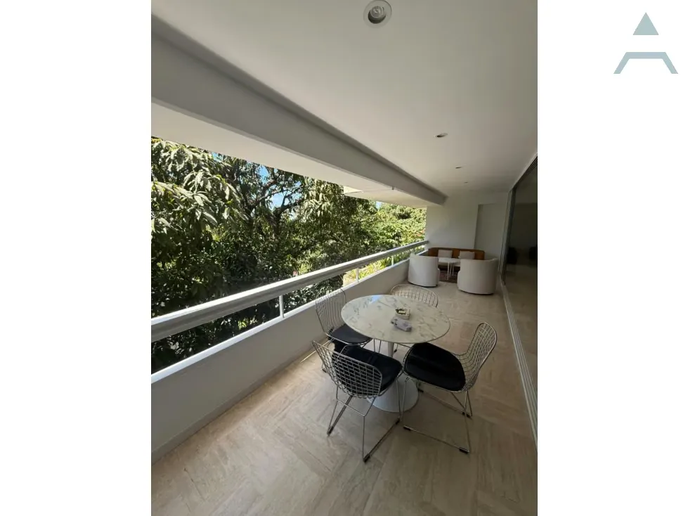 Se vende Apto 234m² 3h+s/2.5b+s/2p Santa Eduvigis