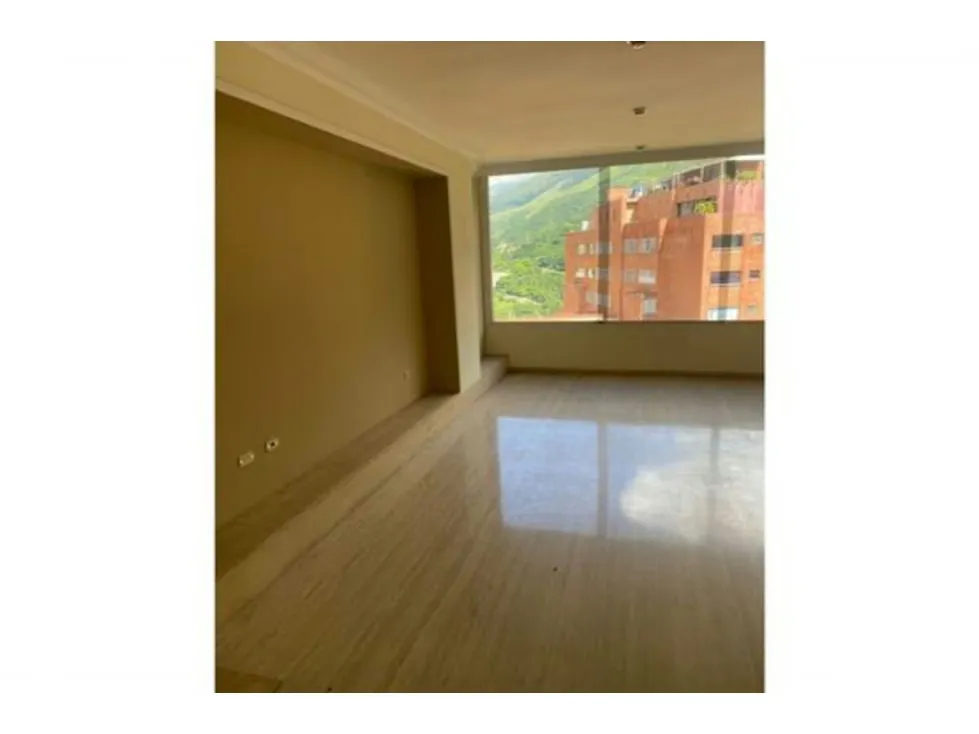 Se Vende Excelente y Lujoso PH de 450 m2 en la Urbanización Miranda - 2