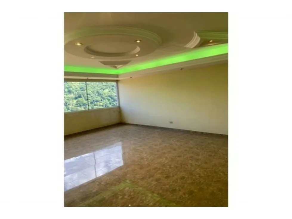 Se Vende Excelente y Lujoso PH de 450 m2 en la Urbanización Miranda - 12
