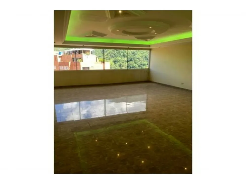 Se Vende Excelente y Lujoso PH de 450 m2 en la Urbanización Miranda - 13
