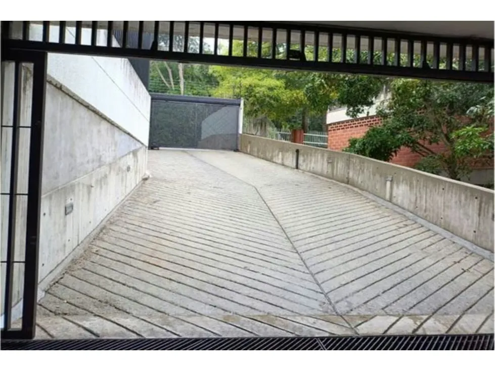 Se Vende Excelente y Lujoso PH de 450 m2 en la Urbanización Miranda - 23