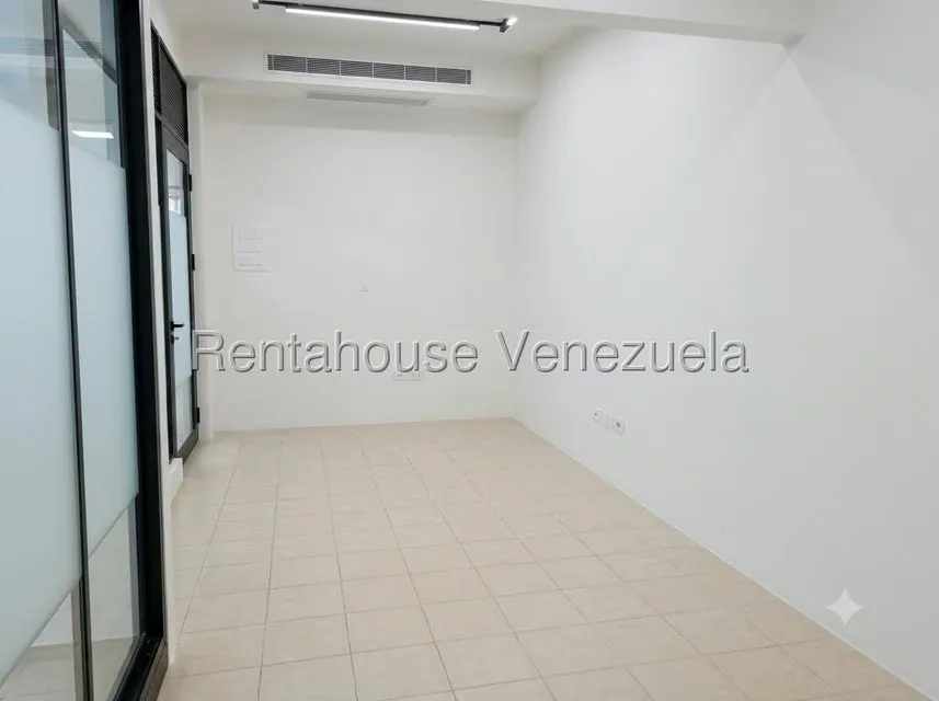 Local Comercial en Alquiler en Las Minas, Miranda - 5