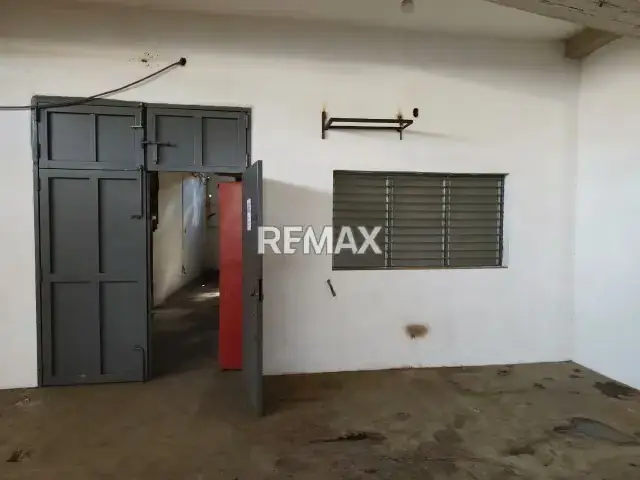 LOCAL COMERCIAL 500 MTS CATIA ALQUILER