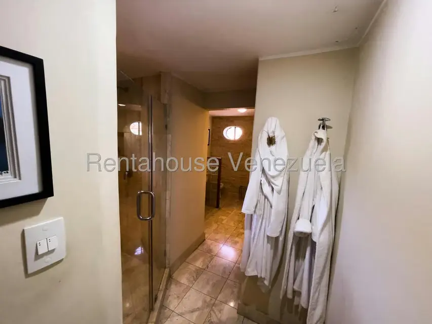 Casa (Duplex) en Venta en La Lagunita Country Club, Distrito Metropolitano - 31