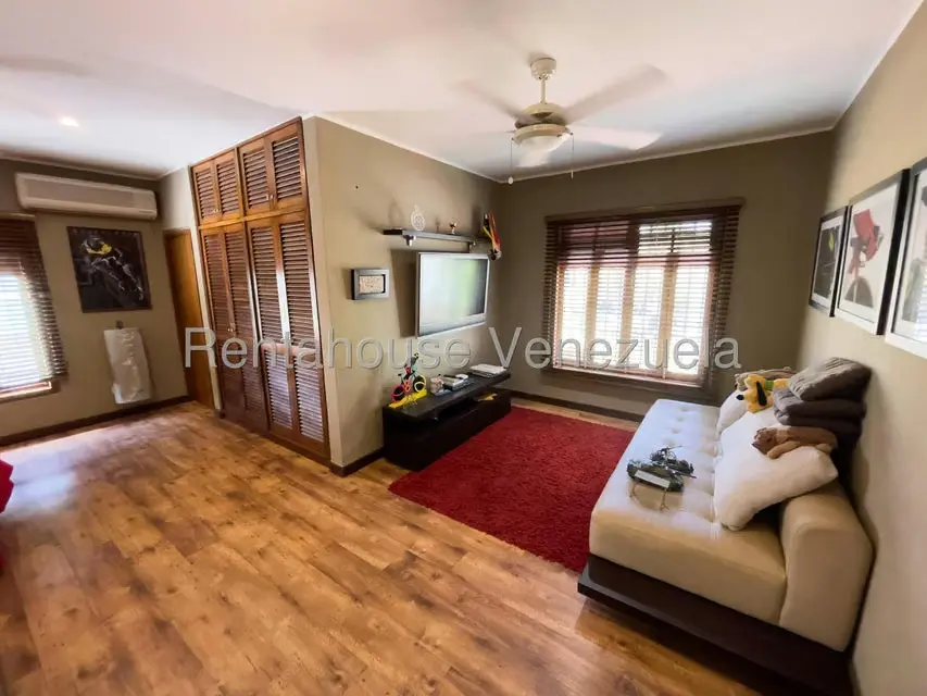 Casa (Duplex) en Venta en La Lagunita Country Club, Distrito Metropolitano - 36