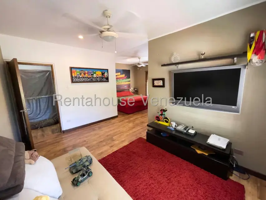 Casa (Duplex) en Venta en La Lagunita Country Club, Distrito Metropolitano - 37