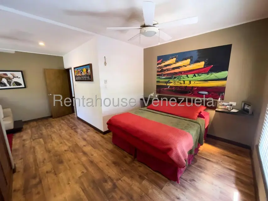 Casa (Duplex) en Venta en La Lagunita Country Club, Distrito Metropolitano - 39