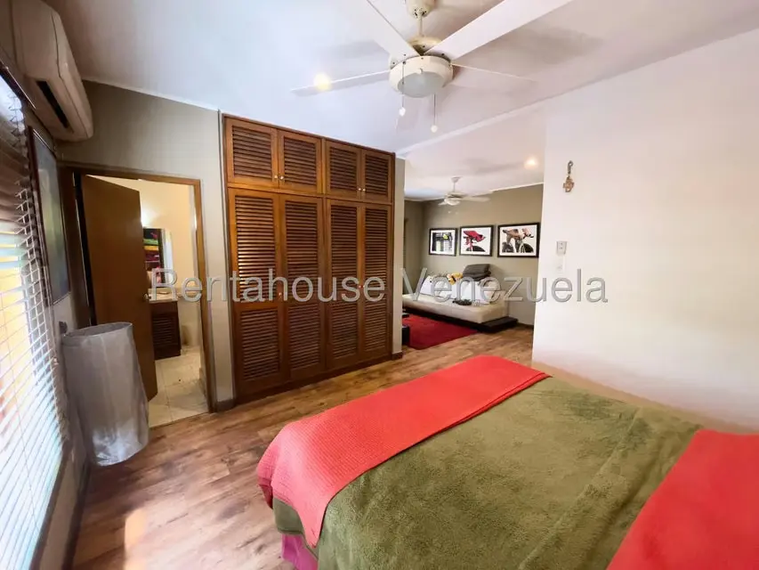 Casa (Duplex) en Venta en La Lagunita Country Club, Distrito Metropolitano - 40