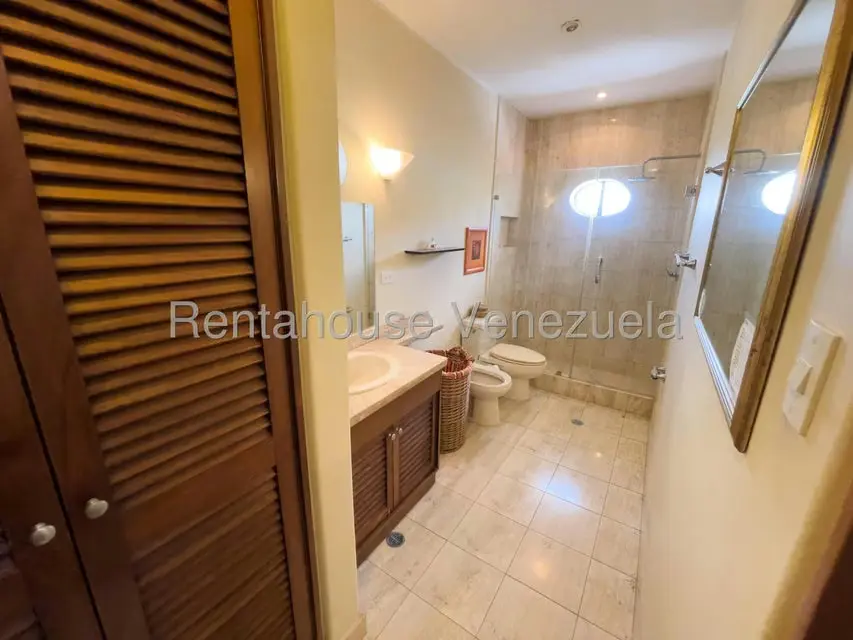 Casa (Duplex) en Venta en La Lagunita Country Club, Distrito Metropolitano - 44
