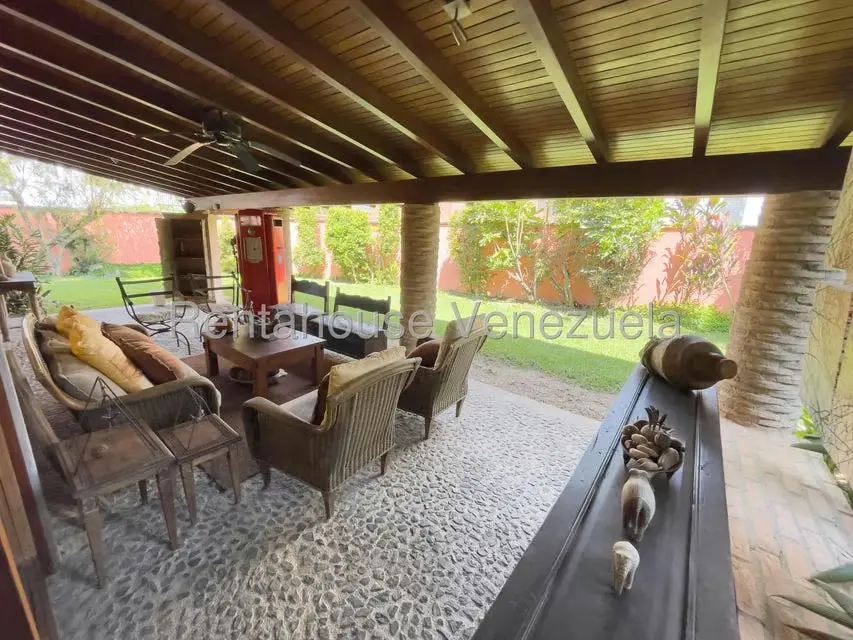 Casa (Duplex) en Venta en La Lagunita Country Club, Distrito Metropolitano - 9