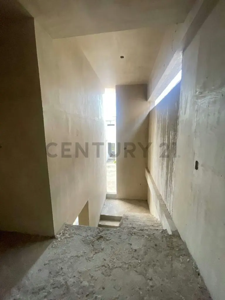Moderno Townhouse en obra gris - 8