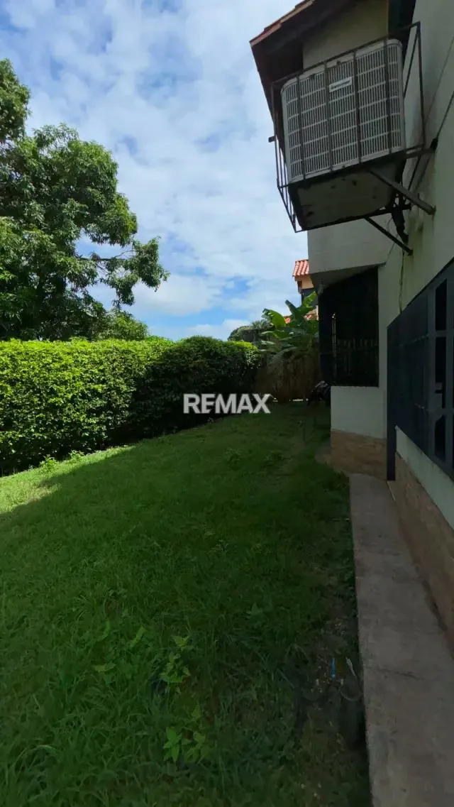 En Venta Casa Quinta de dos plantas amoblada ubicada en Guanare, Urbanizacion San Francisco Calle 4, Guanare, Portuguesa, Venezuela - 2