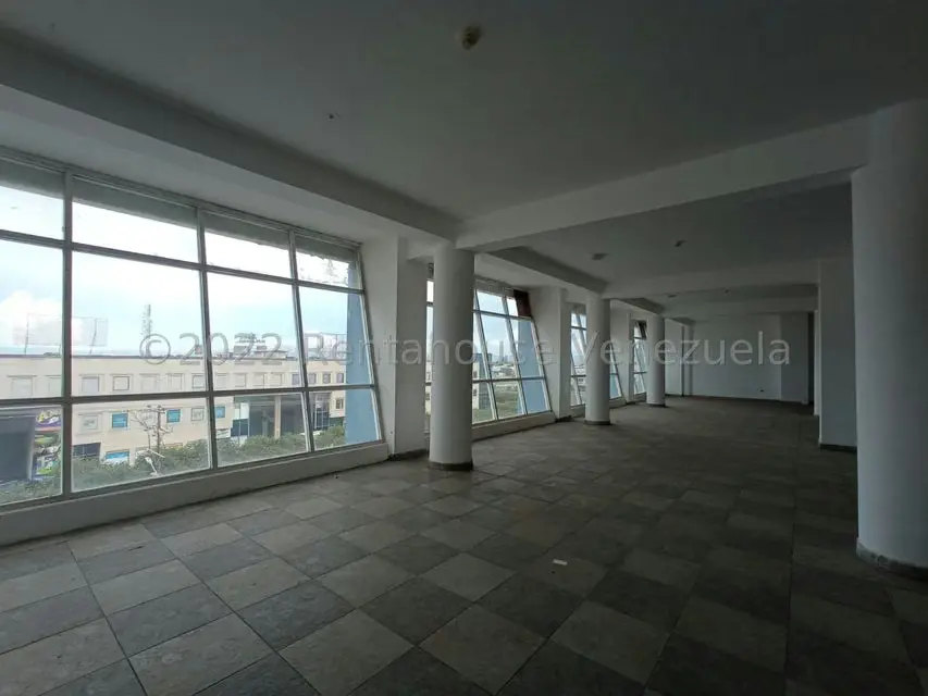 Local Comercial en Alquiler en Castillito, Carabobo - 13
