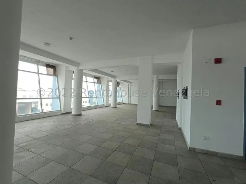 Local Comercial en Alquiler en Castillito, Carabobo - 8