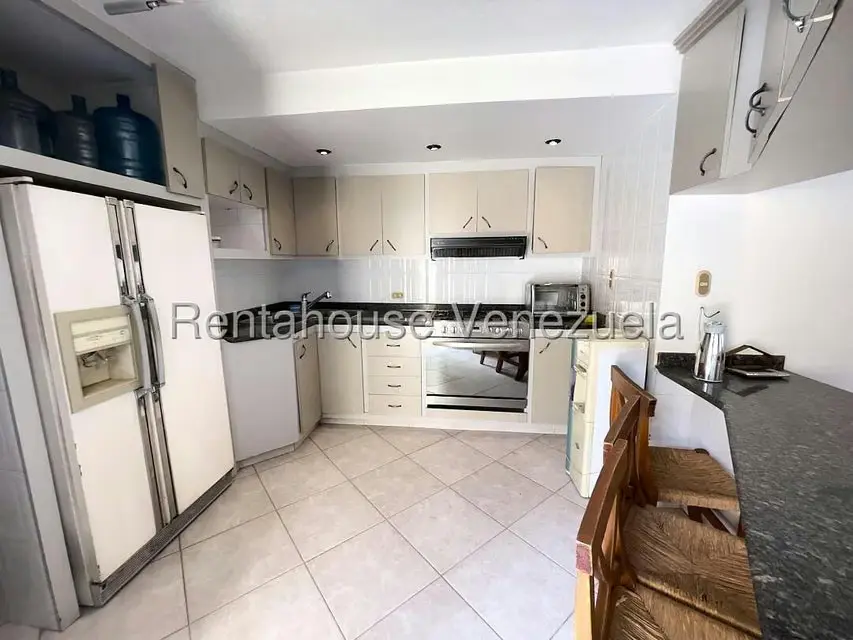 Casa (Duplex) en Venta en Macaracuay, Distrito Metropolitano - 34