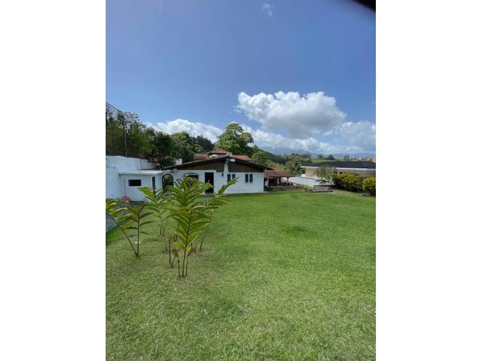 Se vende casa 598m2 La Lagunita 1004 - 18
