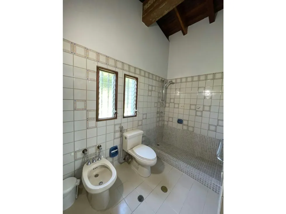Se vende casa 598m2 La Lagunita 1004 - 25