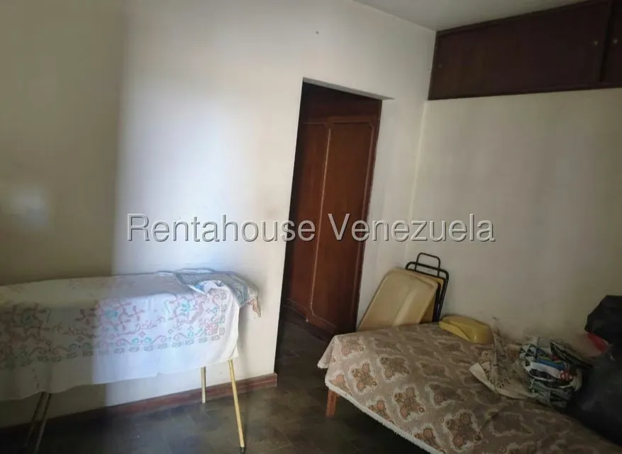 Casa (Duplex) en Venta en El Marques, Distrito Metropolitano - 24