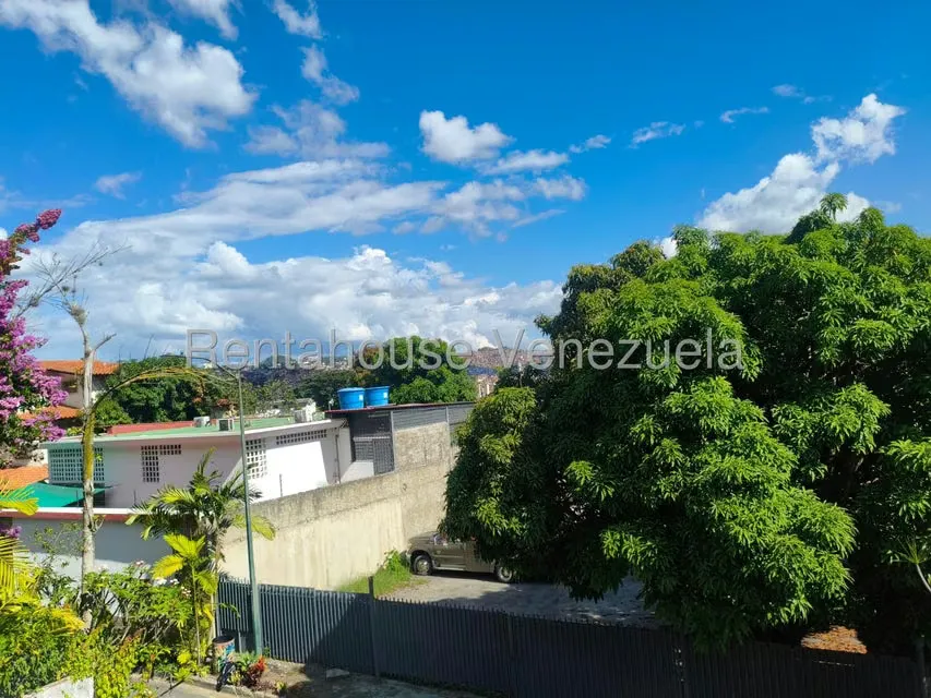 Casa (Duplex) en Venta en El Marques, Distrito Metropolitano - 35