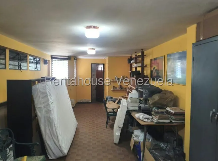 Casa (Duplex) en Venta en El Marques, Distrito Metropolitano - 81