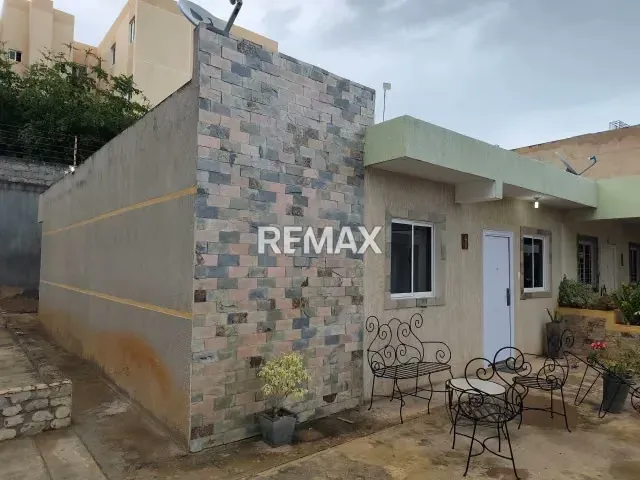 VENDE TOWNHOUSE VILLA FABIOLA SECTOR GALLO VERDE - 2
