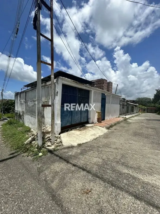 EN VENTA CASA EN EL SECTOR ACEQUIA, OCUMARE DEL TUY