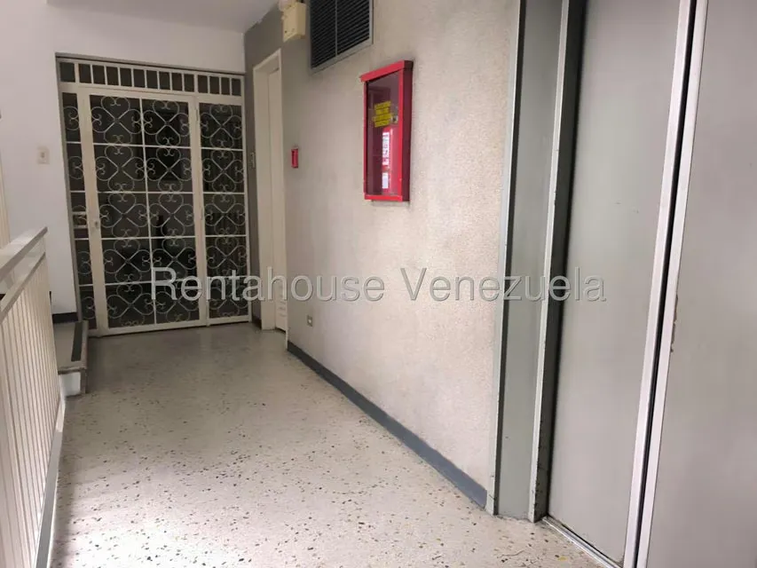 Apartamento (1 Nivel) en Venta en La Urbina, Distrito Metropolitano - 33