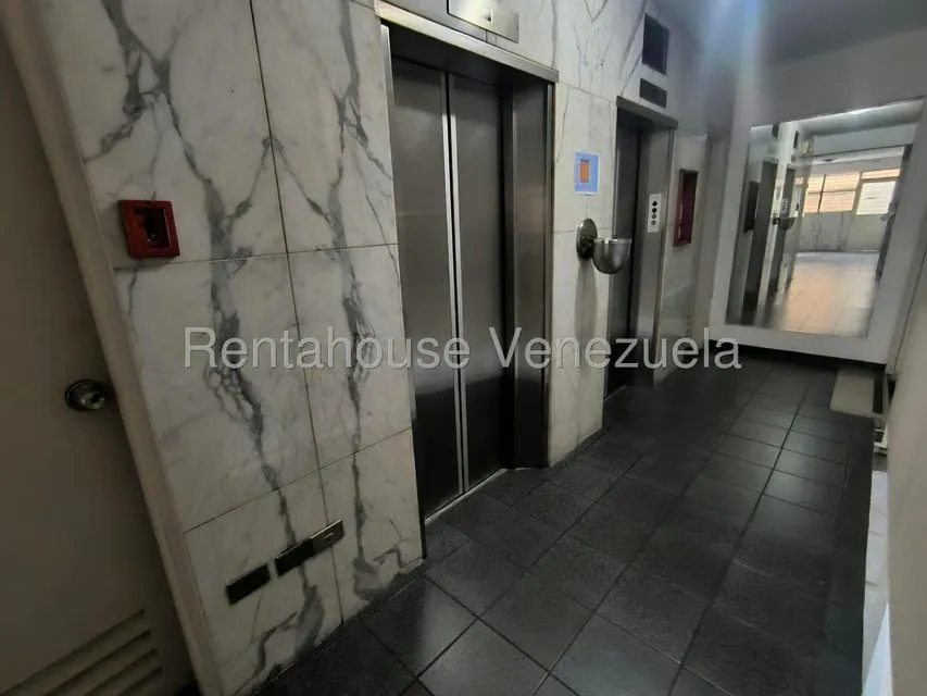 Apartamento (1 Nivel) en Venta en La Urbina, Distrito Metropolitano - 34