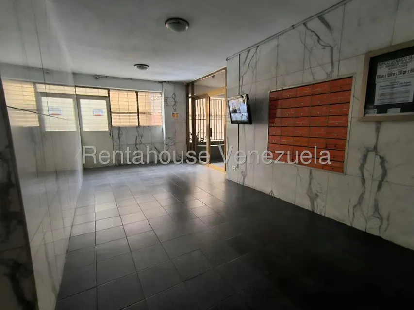Apartamento (1 Nivel) en Venta en La Urbina, Distrito Metropolitano - 36