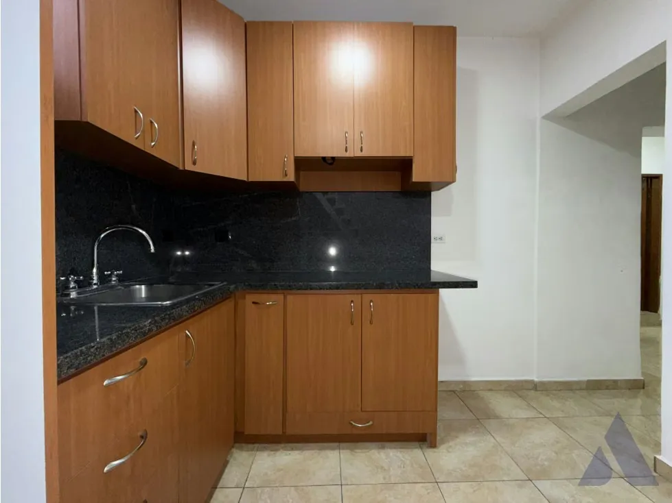 Alquilo anexo comercial 106m2 Baruta 1551 - 10