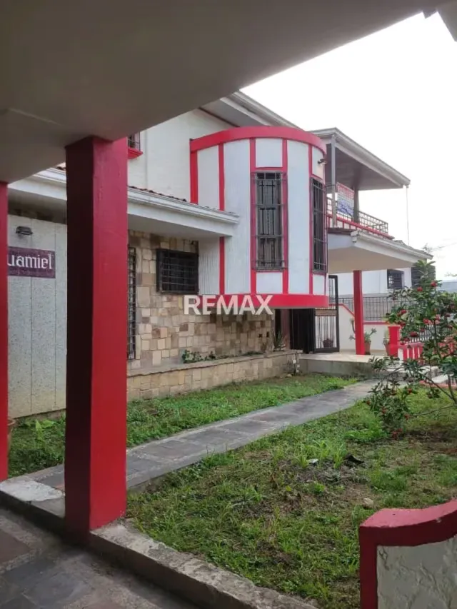 Casa en venta en la Avenida España a pie de calle, diagonal al antiguo bingo Flamingo - 13