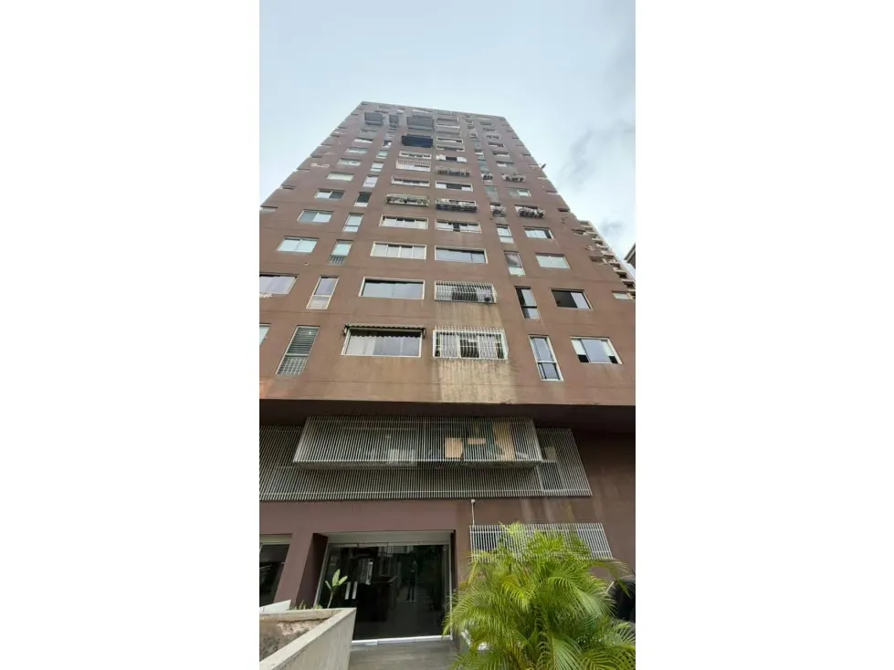 Vendo apartamento 97m2 Los Palos Grandes ref. Amarilla/piso alto
