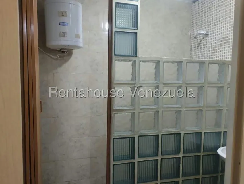 Casa (Multipes Niveles) en Venta en Bello Monte, Distrito Metropolitano - 16