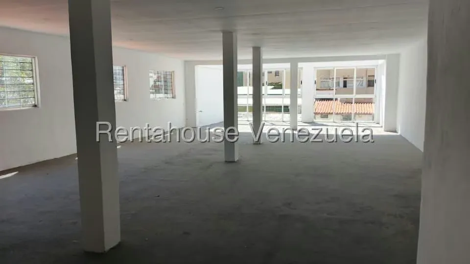 Casa (Multipes Niveles) en Venta en Bello Monte, Distrito Metropolitano - 24