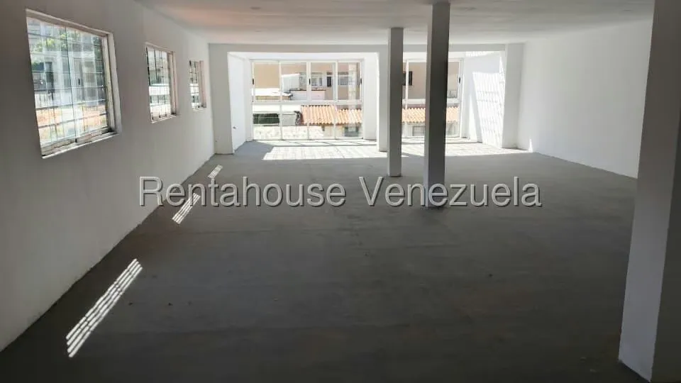 Casa (Multipes Niveles) en Venta en Bello Monte, Distrito Metropolitano - 27