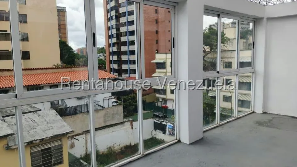 Casa (Multipes Niveles) en Venta en Bello Monte, Distrito Metropolitano - 34