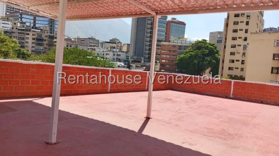 Casa (Multipes Niveles) en Venta en Bello Monte, Distrito Metropolitano - 36