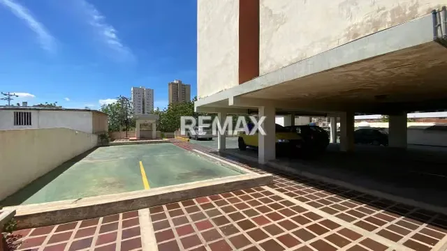APARTAMENTO EDIF. DONA GRACIELA MODERNO SEMIAMOBLADO - 14