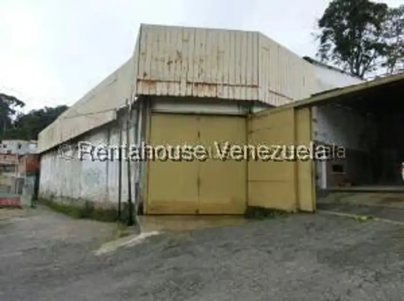Comercial (Galpon - Deposito) en Venta en Los Montes Verdes, Miranda