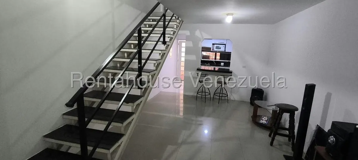 Townhouse (Multiples Niveles) en Venta en Bonaventure Country, Miranda - 3