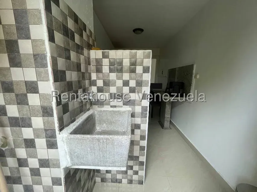 Apartamento (Planta Baja) en Venta en Zona Este, Lara - 7