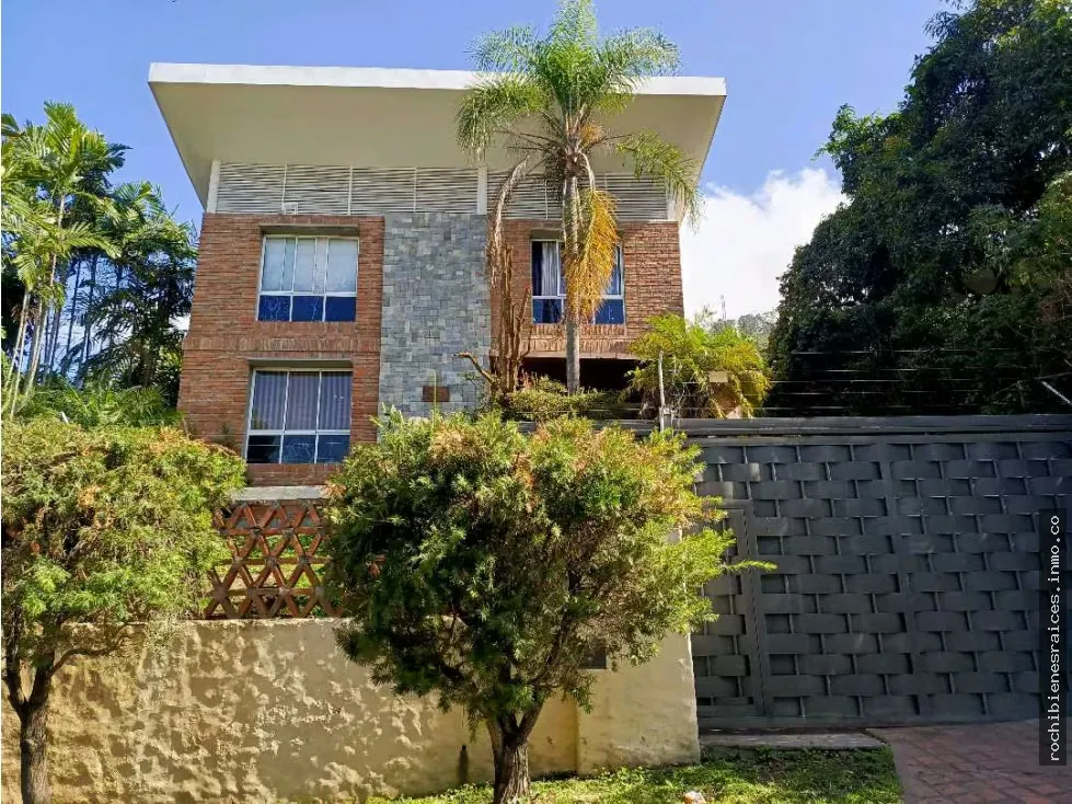 URB. EL MARQUES, CASA EN VENTA - 2